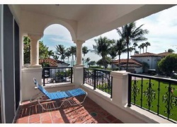 15422 Fisher Island Dr Unit: 15422